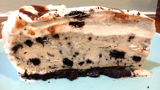Illustration for article titled It's Hot as Fuck, So You Should Make This Ice Cream Cake